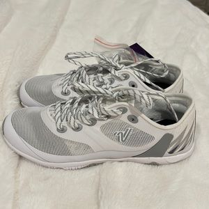 VARSITY CHEER SHOES size 5.5